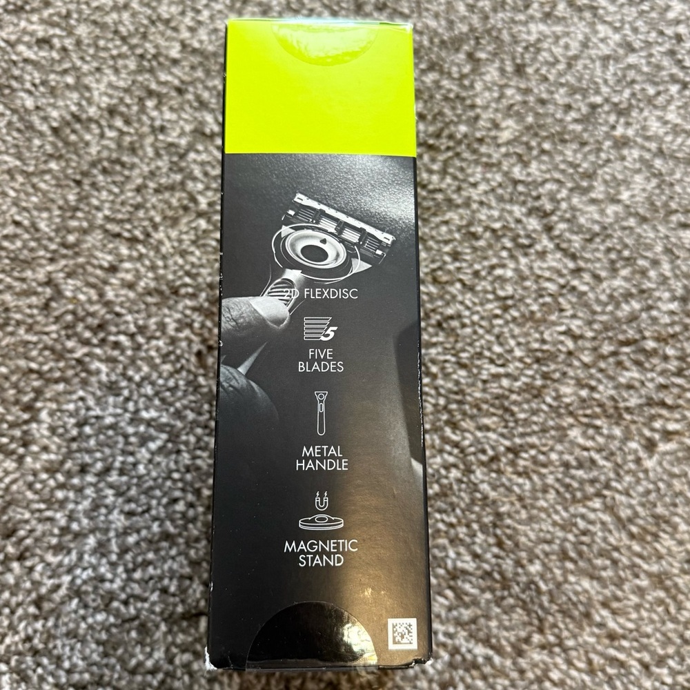Gillette Labs Razor - Picture 2 of 3